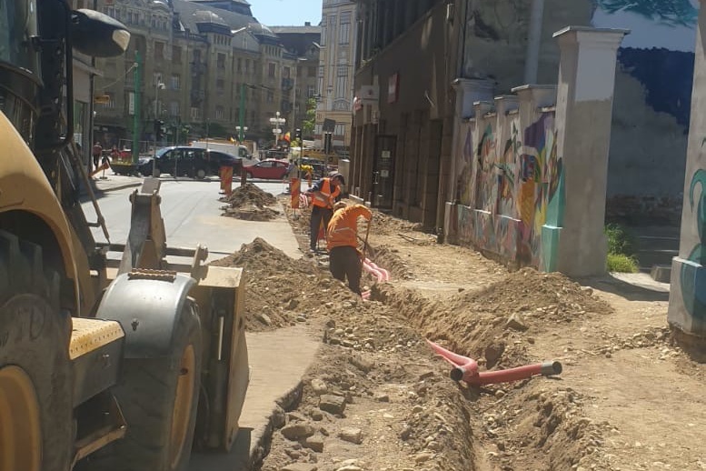 Lucrări la trotuarele din zona centrală, str. Sf. Ioan