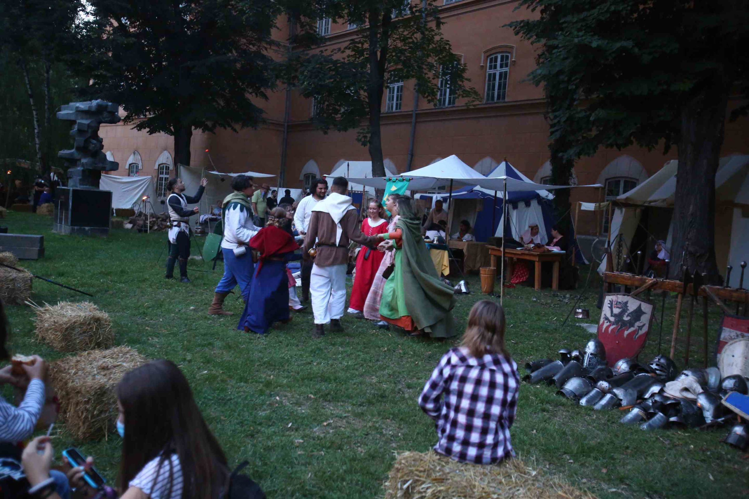 Festivalul Medieval al Castelului Huniade