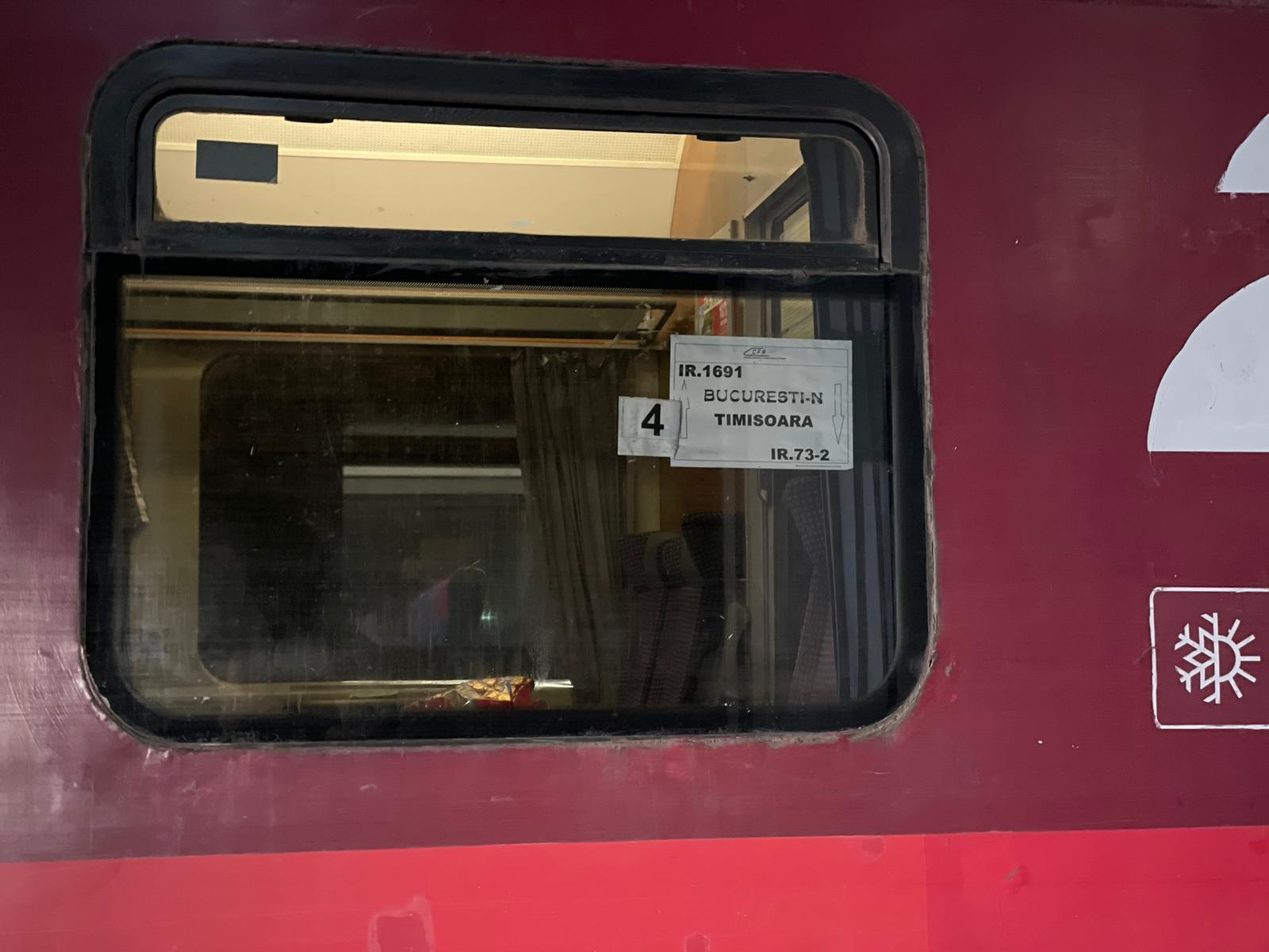 tren cfr bucuresti timisoara gara de nord peron intarziere 5