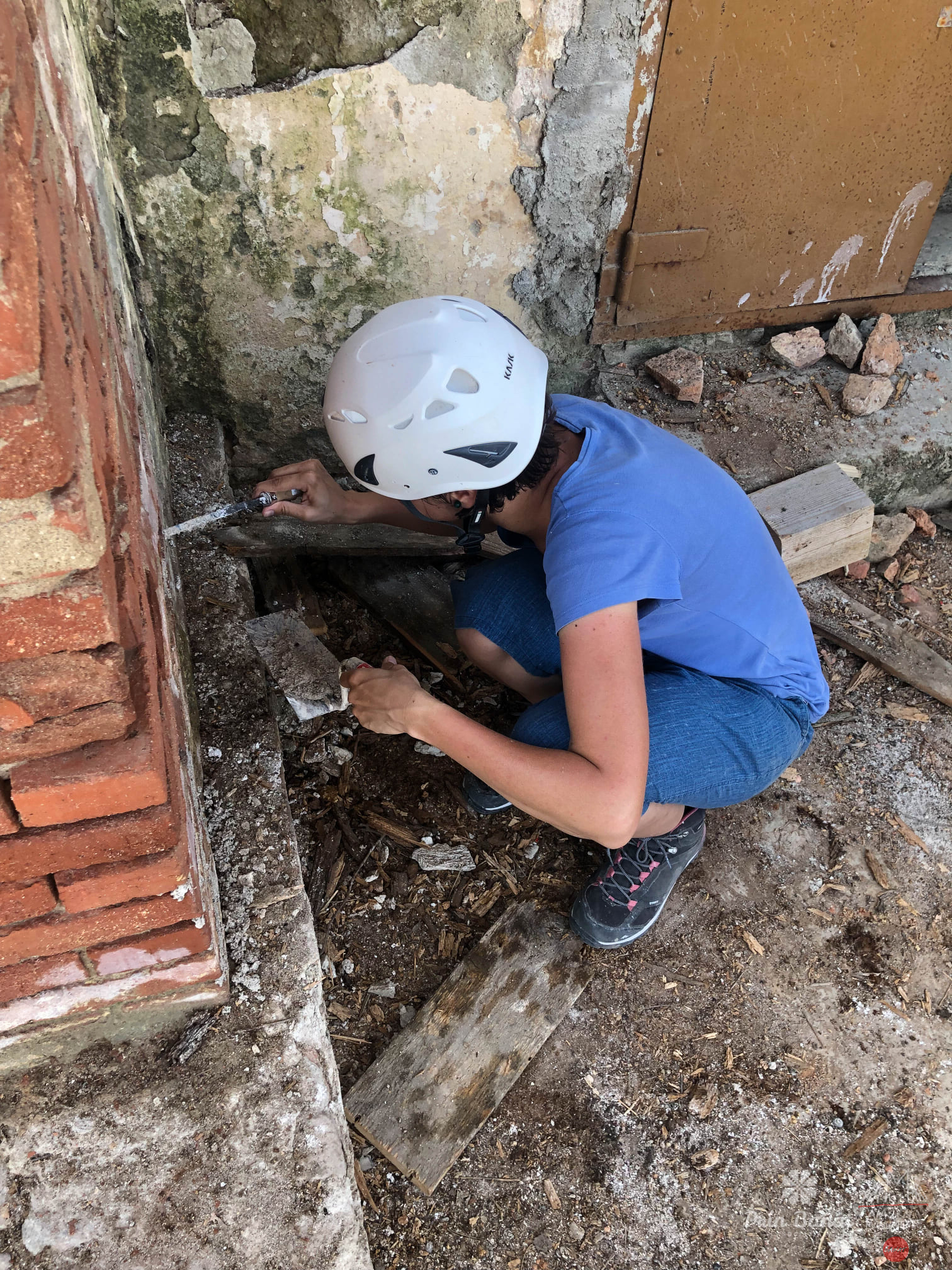 ambulanta pentru monumente banat depozitul din giera (9)