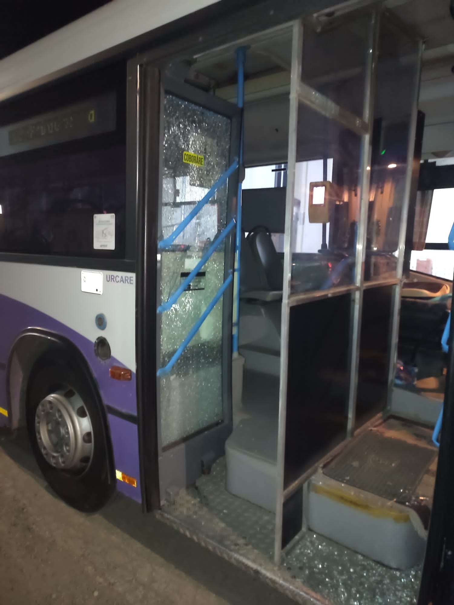 autobuz vandalizat stpt 2