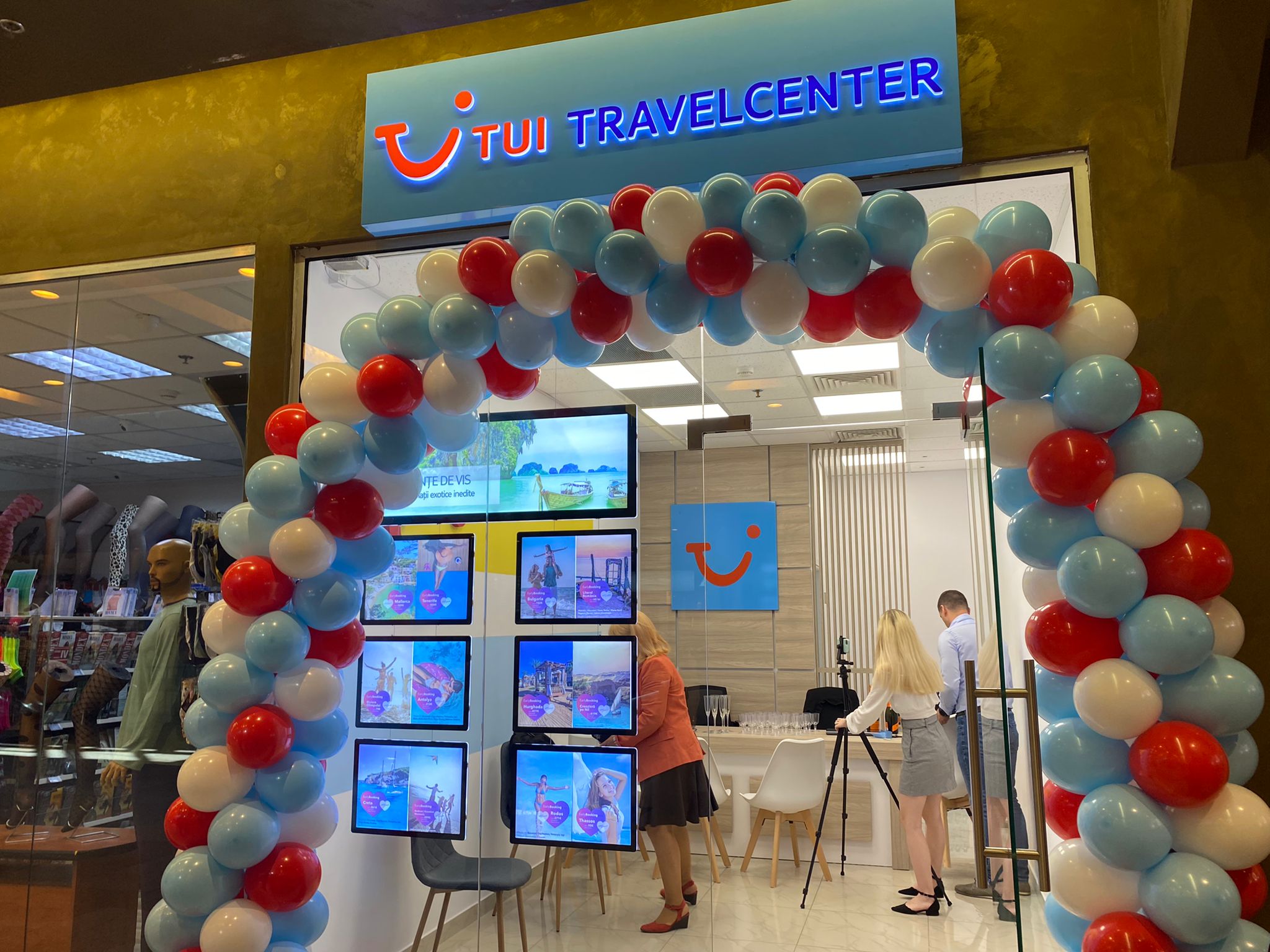 Inaugurare TUI TravelCenter