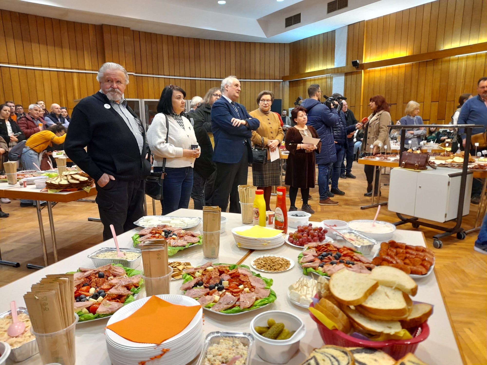 Degustarea cârnaților bănățeni (2)