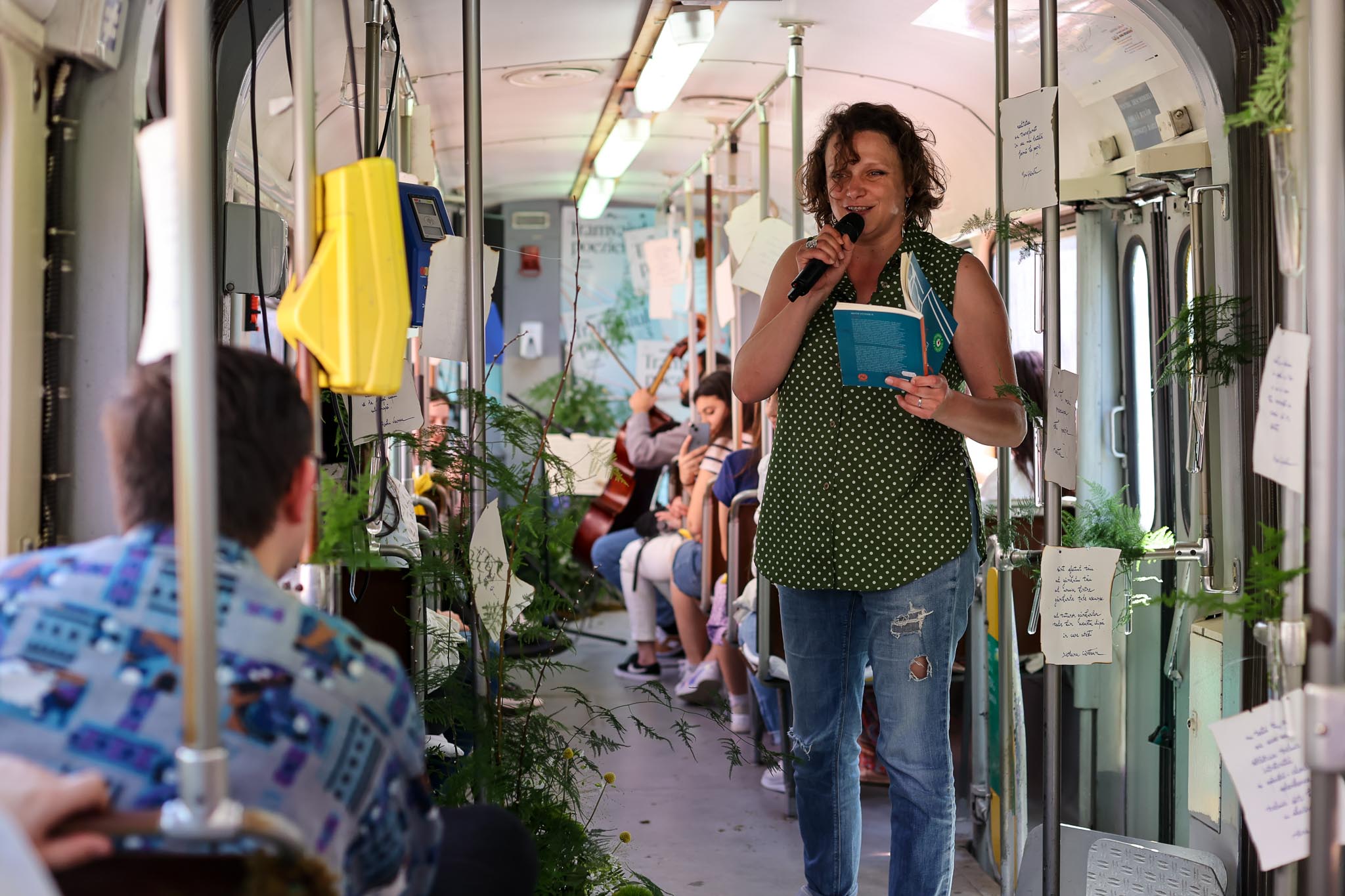 4. Moni Stănilă_Tramvaiul Poeziei_foto Sebastian Tataru