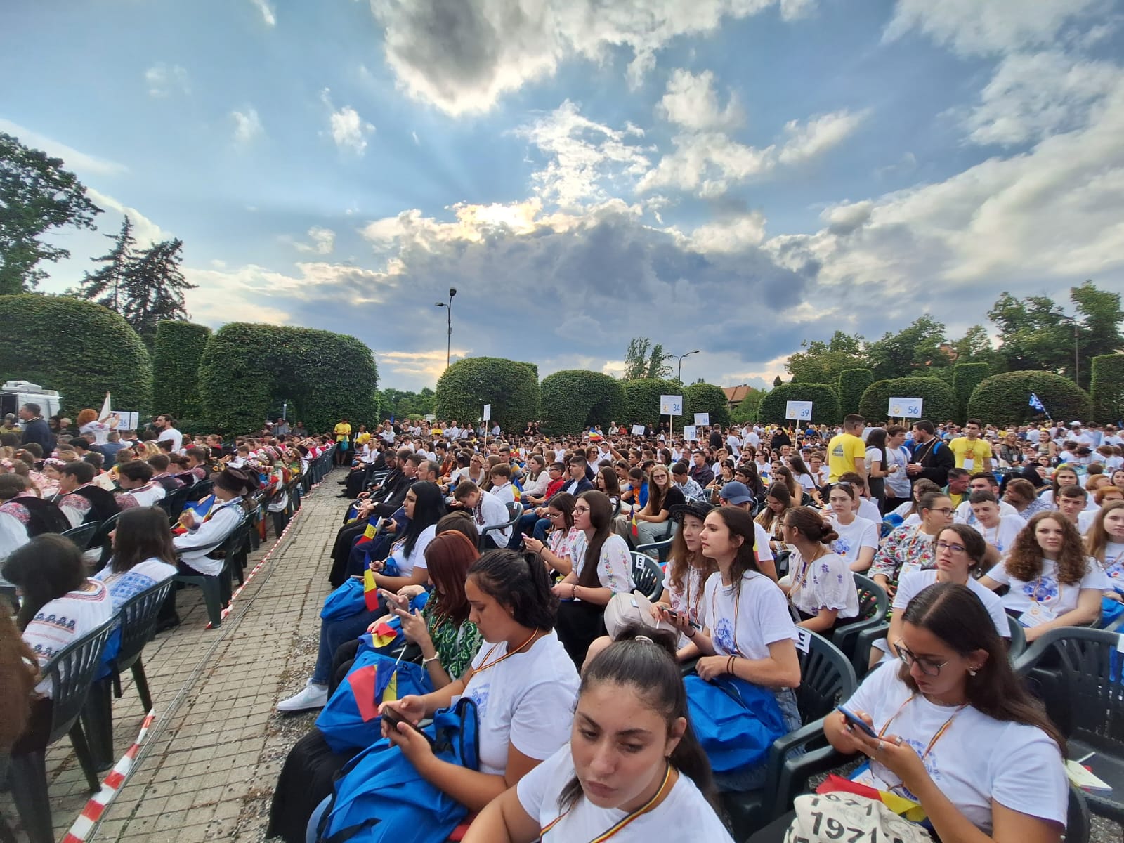 intalnirea tinerilor ortodocsi parcul rozelor (2)