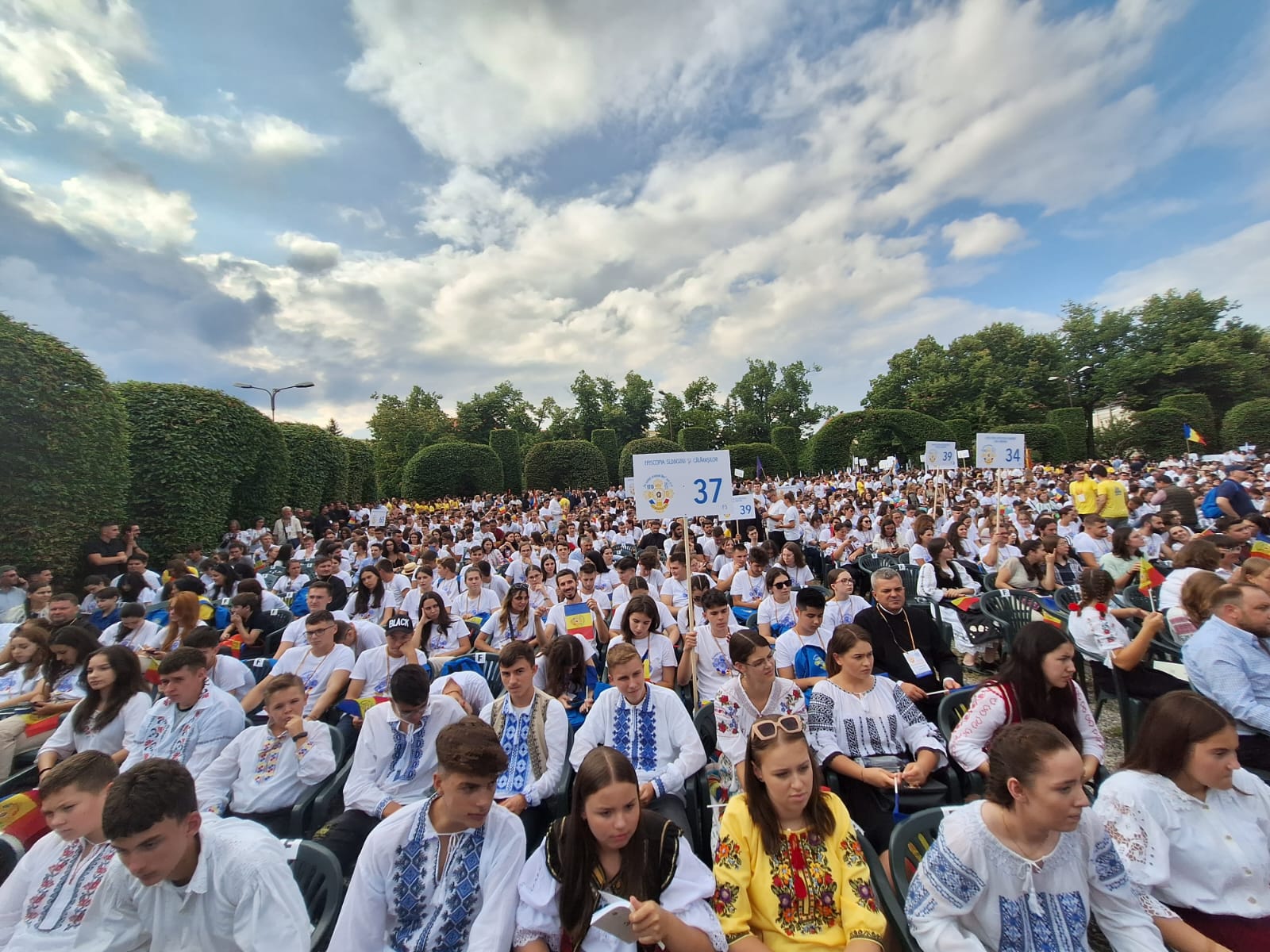 intalnirea tinerilor ortodocsi parcul rozelor (4)