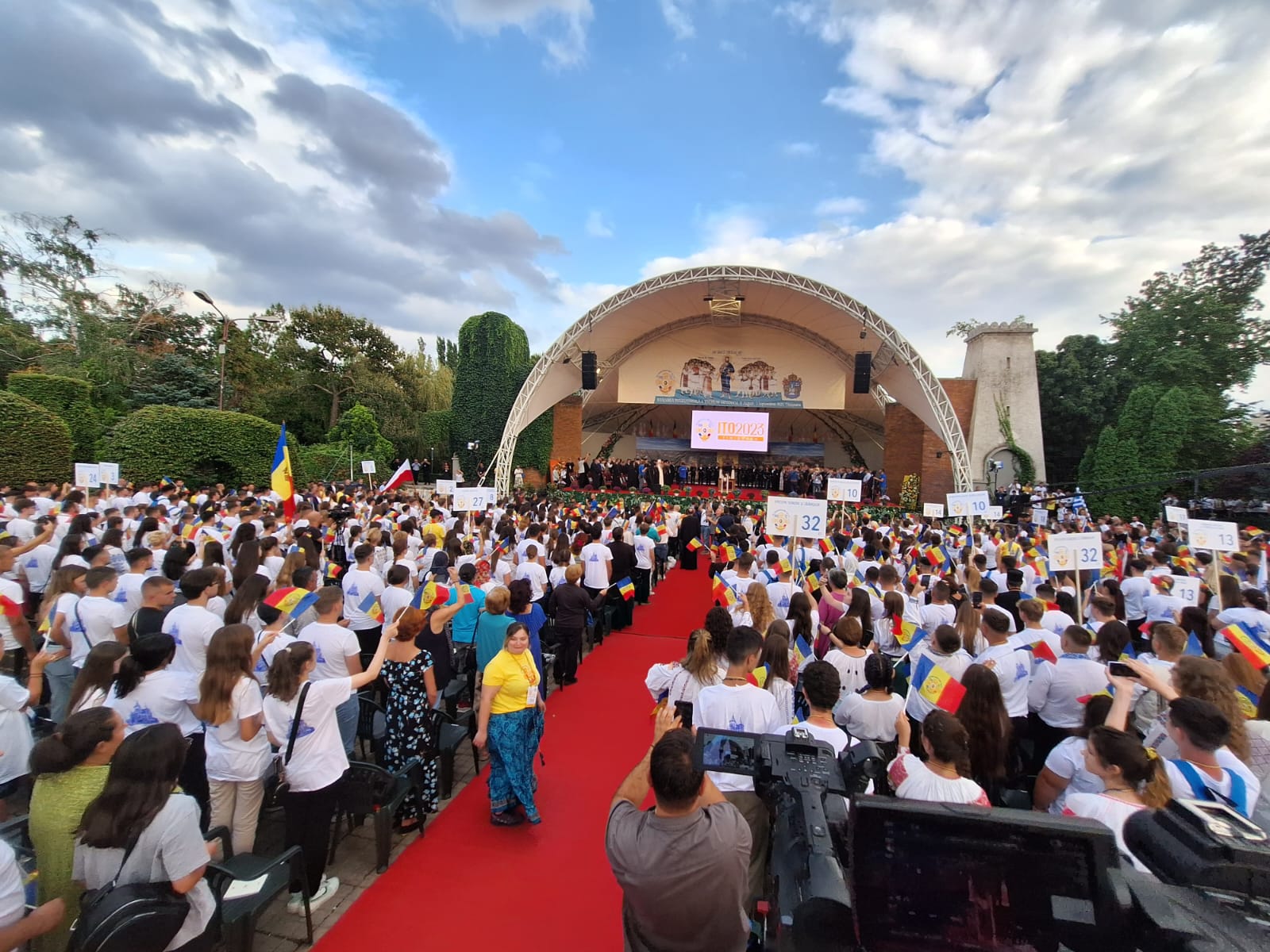 intalnirea tinerilor ortodocsi parcul rozelor (15)