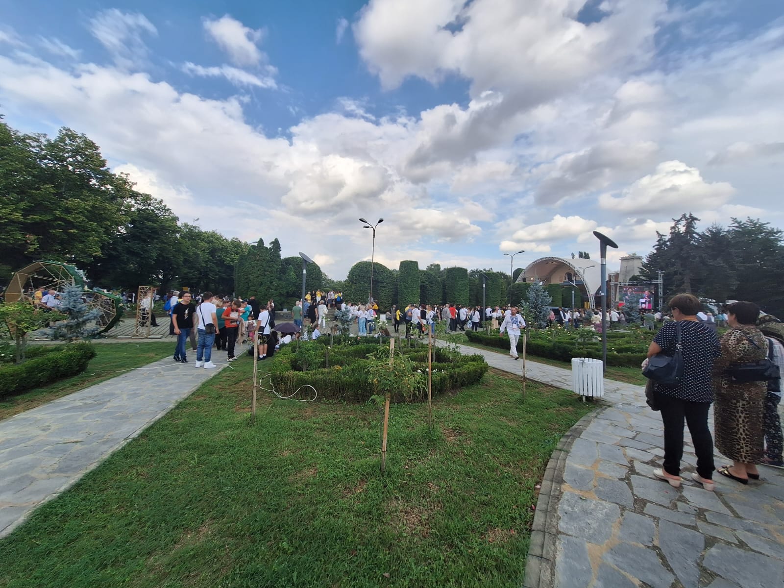 intalnirea tinerilor ortodocsi parcul rozelor (19)