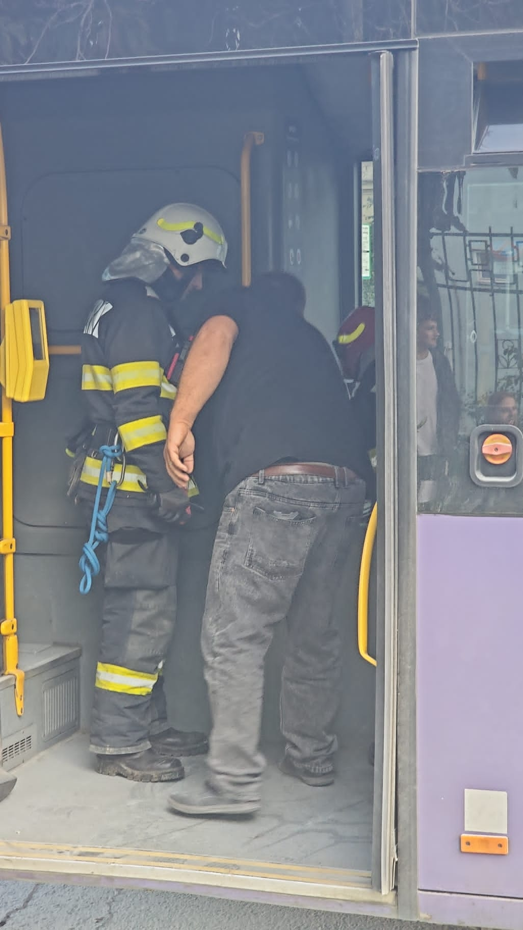 incendiu autobuz piata 700 timisoara (7)