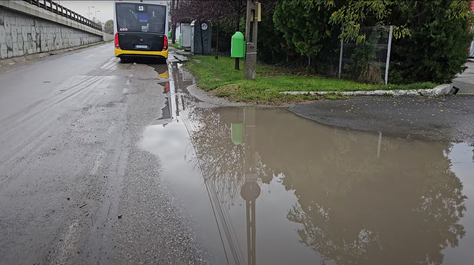 Stația de autobuz de pe Ovidiu Balea