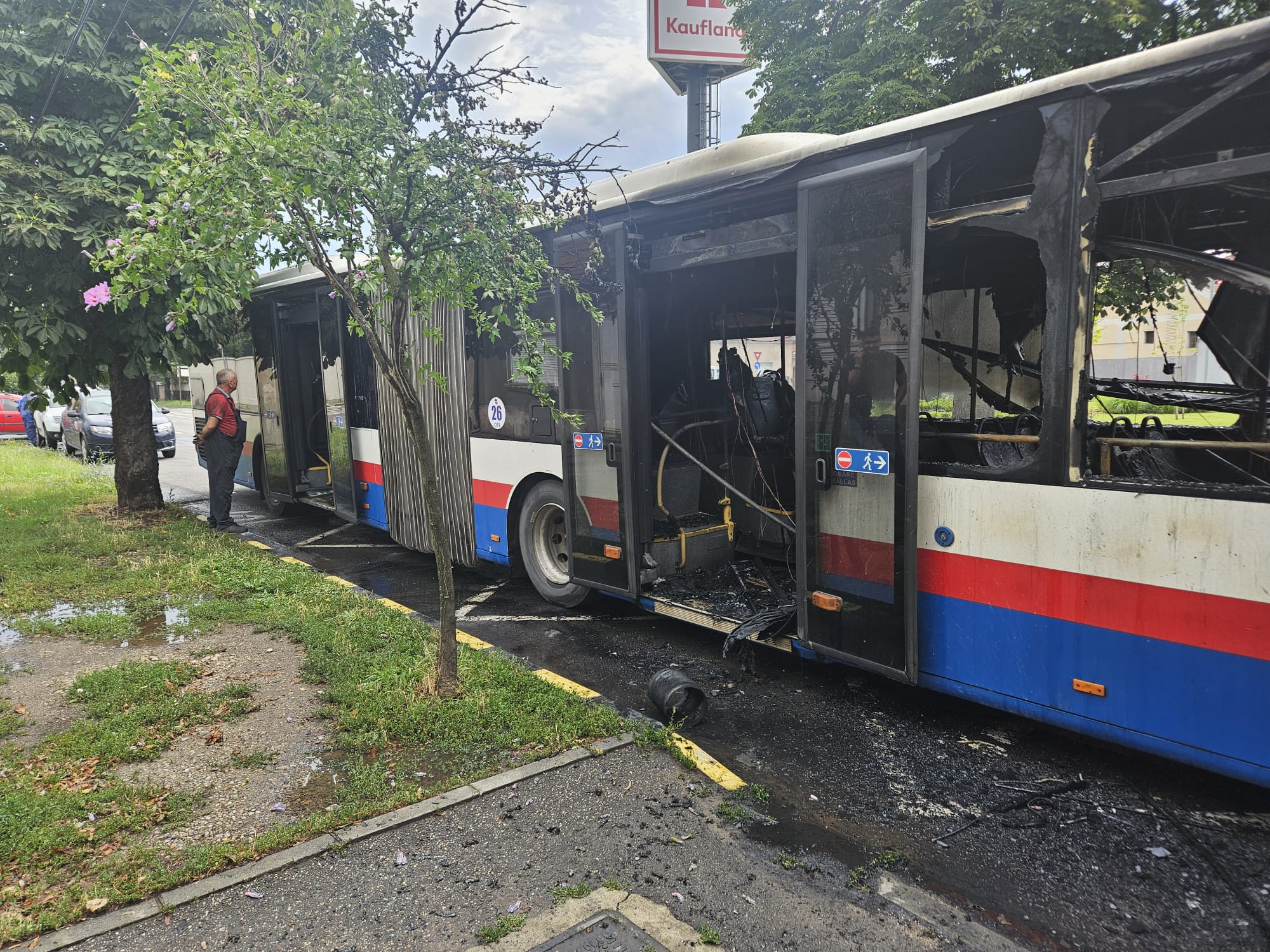 Incendiu autobuz Oradea