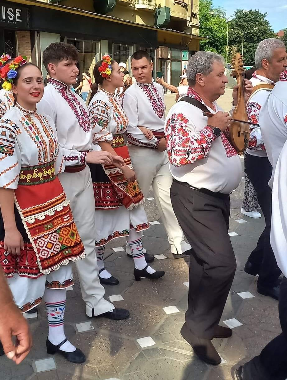 parada portului popular festivalul inimilor 2024 (11)