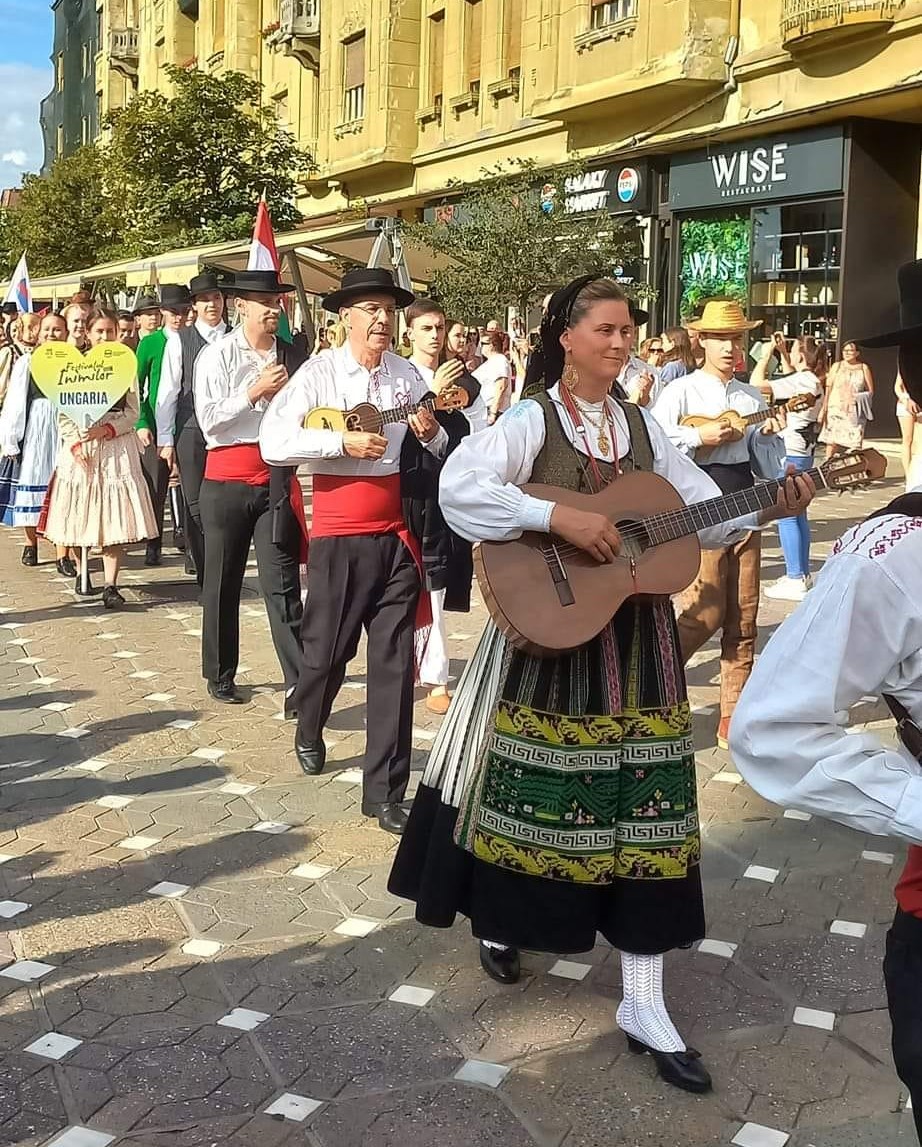 parada portului popular festivalul inimilor 2024 (12)