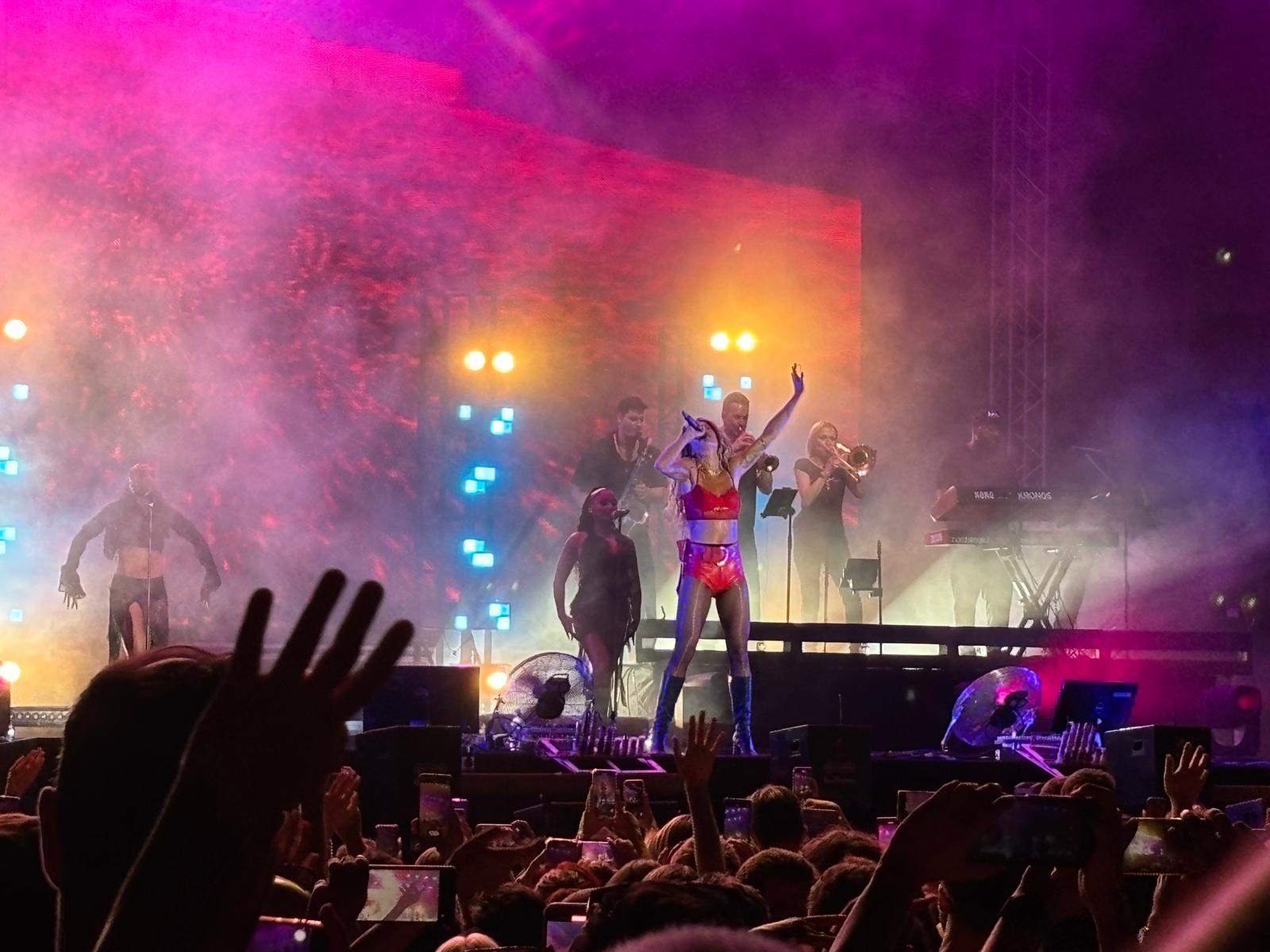 concert rita ora timisoara celebrarea orasului (19)