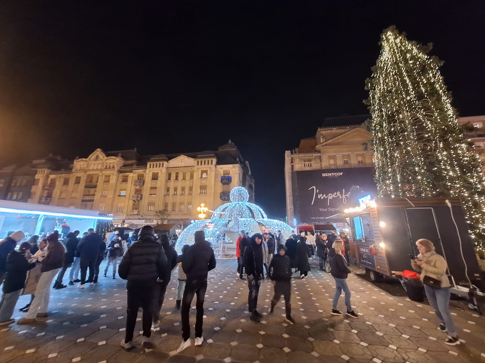 targ de craciun 2024 piata victoriei